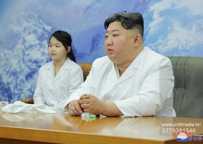 Umjetna inteligencija je procijenila, Kim Jong Un teži je od 140 kilograma