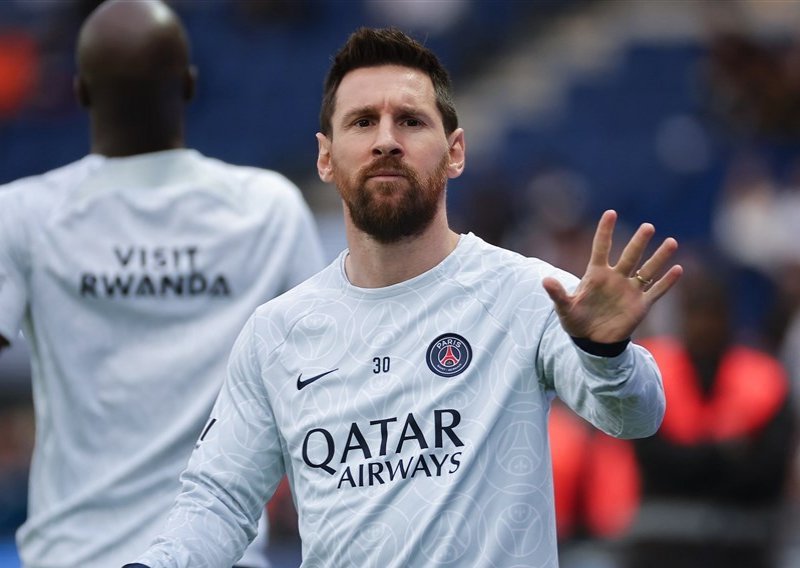Trener PSG-a potvrdio; Lionel Messi napušta Pariz i već se zna gdje odlazi