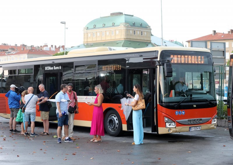 Riječkom Autotroleju nedostaje vozača, smanjuju polaske autobusa