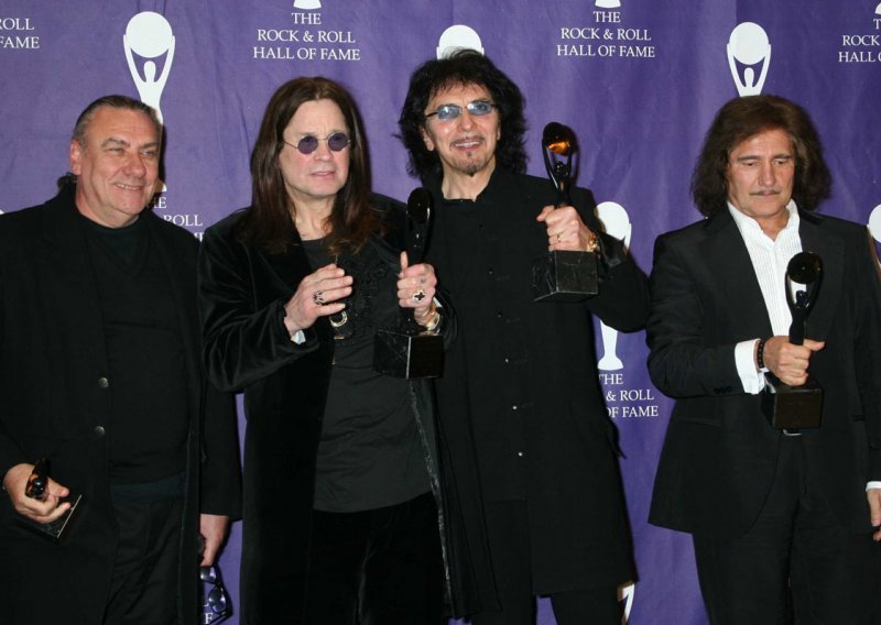 Gitarist Black Sabbatha obolio od raka