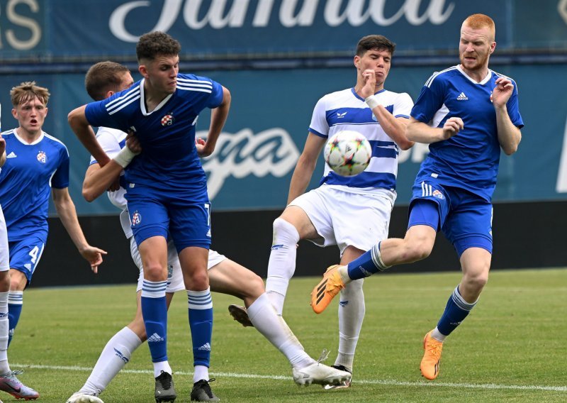 Dinamo razbio Osijek i osvojio titulu juniorskog prvaka