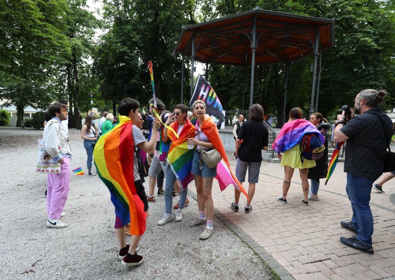 Prvi Karlovac Pride protekao mirno, uz poruke tolerancije i uključivosti