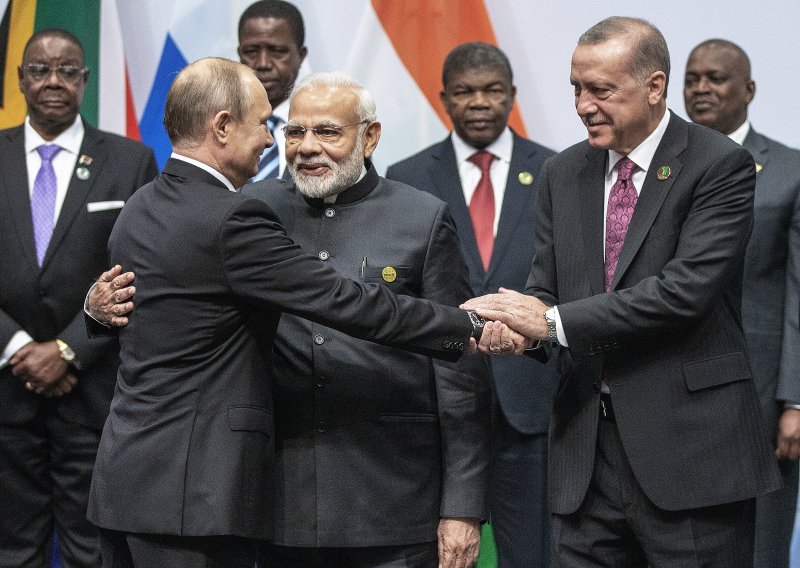 U jeku pripreme summita zemalja BRICS-a, pozvan i Putin