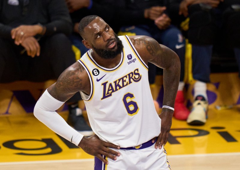 LeBron James preletit će ocean, kako bi uveličao stoti rođendan