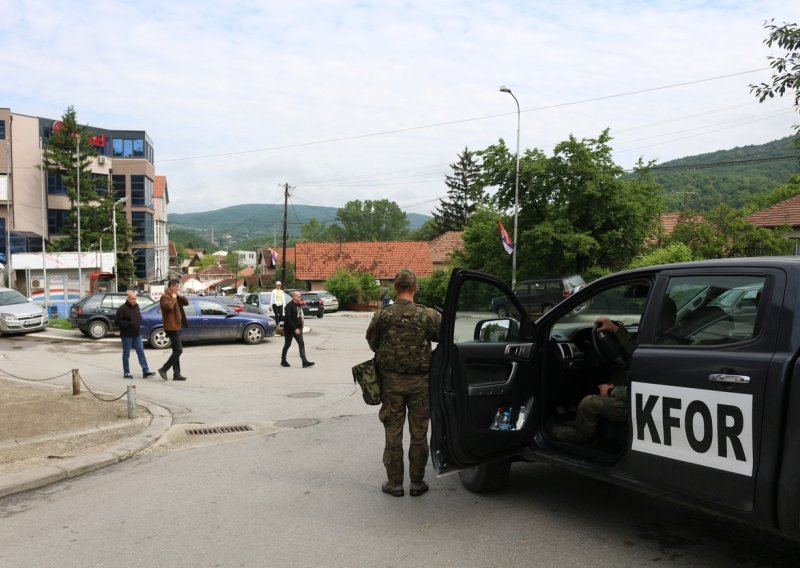 Zapovjednik Vojske Srbije zatražio da KFOR zaštiti Srbe na Kosovu