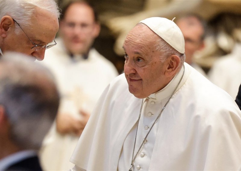 Papa Franjo susrest će se sa žrtvama svećeničkog zlostavljanja u Portugalu