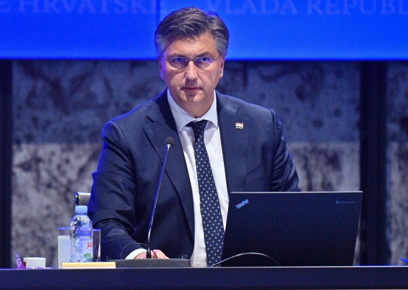 Plenković o povećanju plaća i euroobveznici: Ogroman je interes investitora