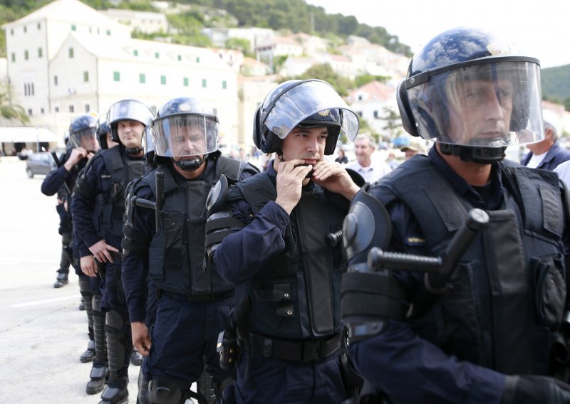 Ostojić: Policija je samo provodila sudsku odluku