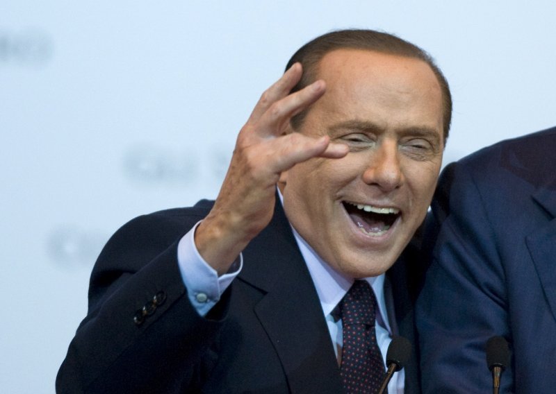 Berlusconi odbio pomoć MMF-a!