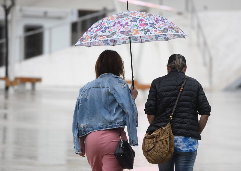 Stiže novo pogoršanje: U nedjelju na kopnu pljuskovi i kiša češći