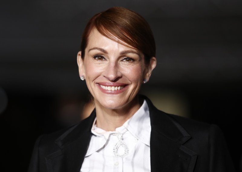 Julia Roberts objavila fotku strastvenog poljupca sa suprugom