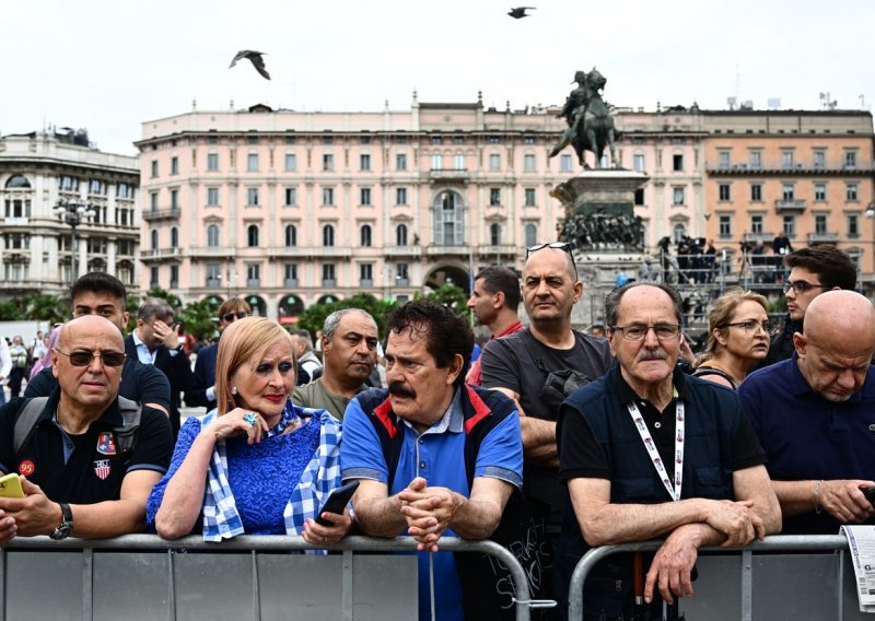 Pred milanskim Duomom već gužva: Na sprovod Berlusconija stiže Grlić Radman, ali i Orban