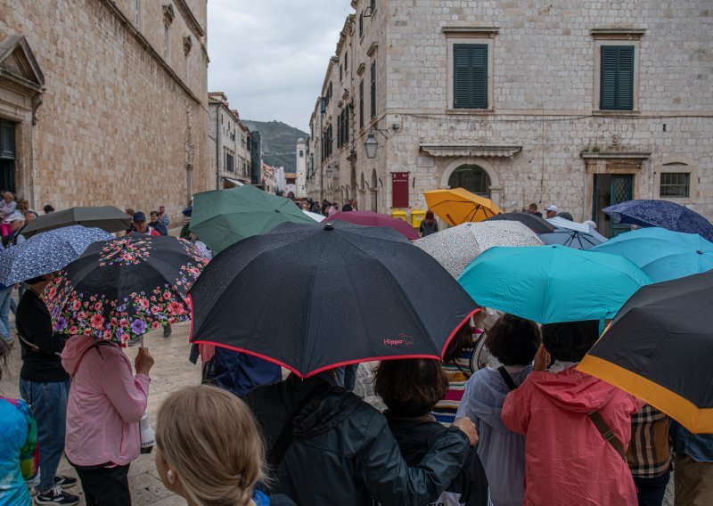 Jug Hrvatske pod kišom, ostali će uživati u suncu