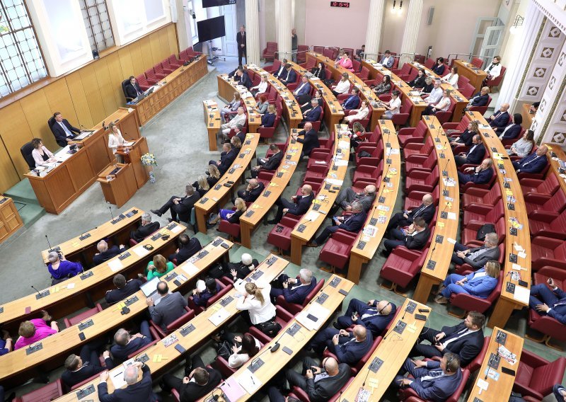 Sabor ovaj tjedan glasa o novom načinu obračuna plaća, evo što je još na dnevnom redu