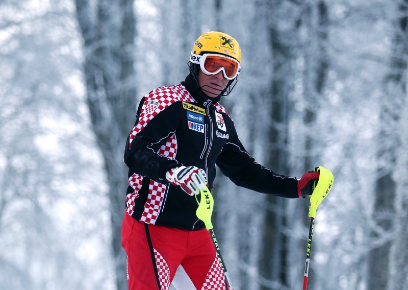 Ivica Kostelić pokazao kako se skija sljemenskim šumama