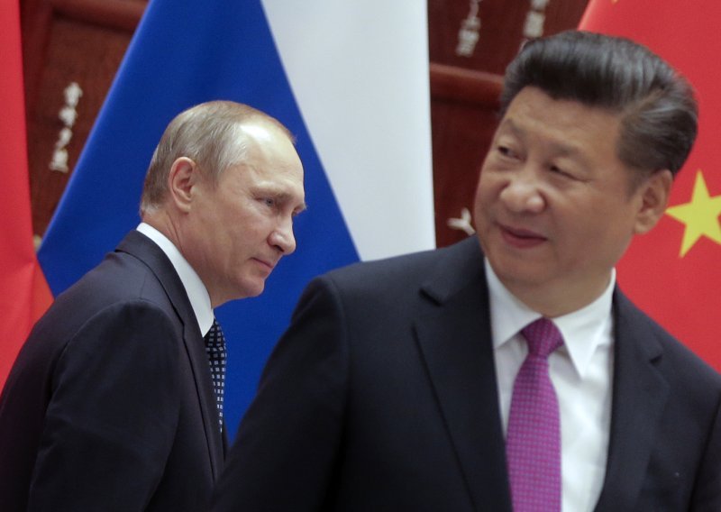 Kako je Trump na pladnju poslužio Pacifik Putinu i Kinezima