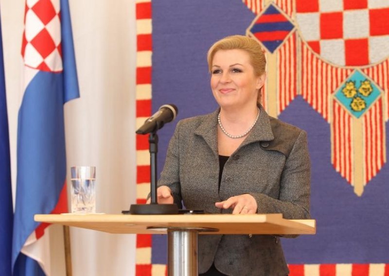 Većina složna: Grabar Kitarović treba postati predsjednica svih građana!