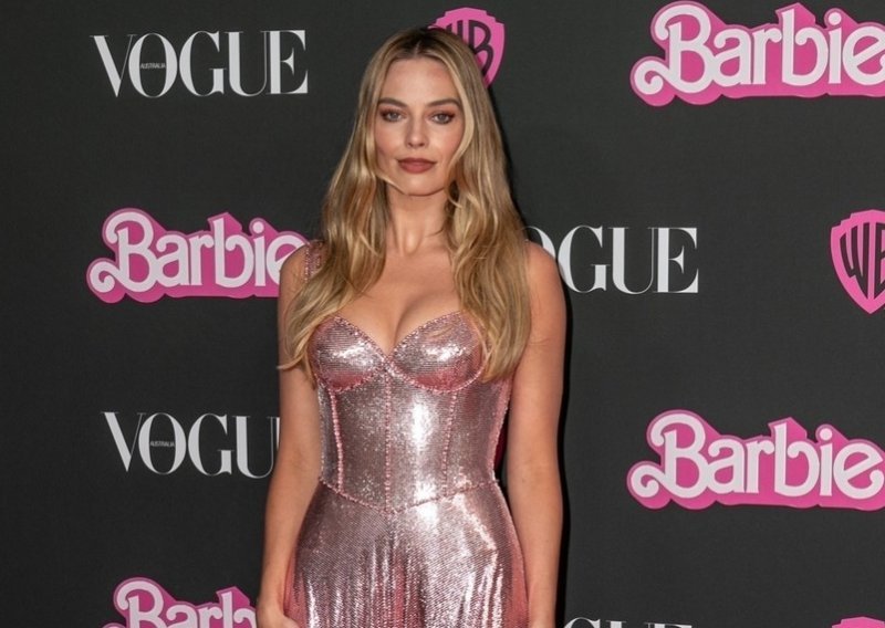 Margot Robbie kao prava Barbie: Sve je zasjenila u zavodljivoj mini haljini