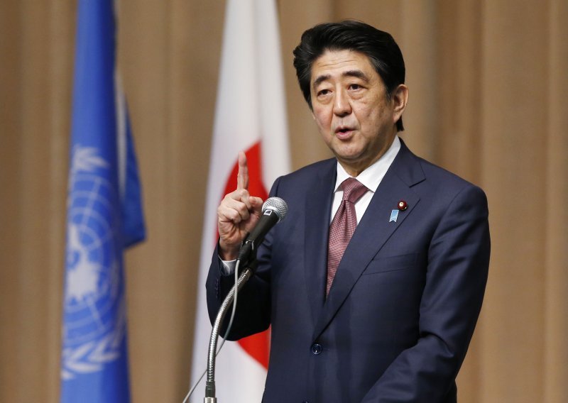 Japanski premijer neće nazočiti vojnoj paradi u Pekingu