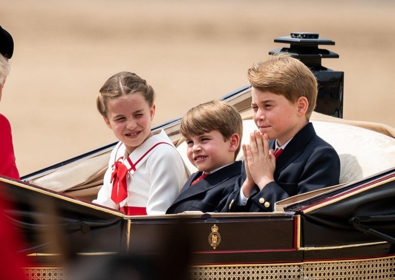 Zašto su prinčevi George i Louis i princeza Charlotte propustili krunidbu?