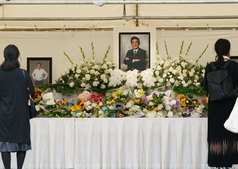 Japan obilježio godišnjicu atentata na bivšeg premijera Shinza Abea