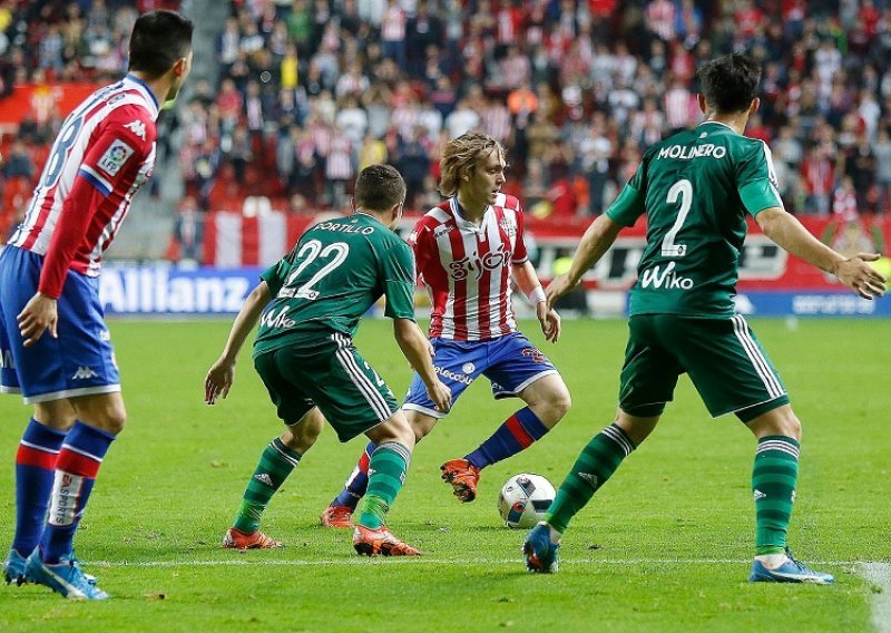 Evo što nam je Halilović rekao nakon najboljih 45 minuta