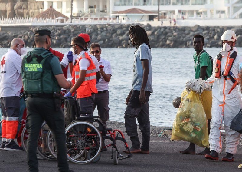 Osamdeset šest migranata spašeno s brodice kod Kanarskih otoka