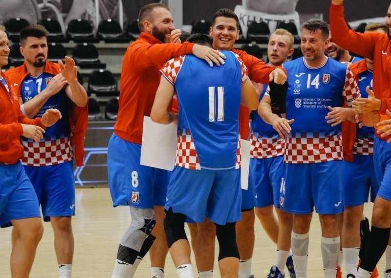 Za savršen niz u skupini, hrvatski rukometaši pregazili Srbiju
