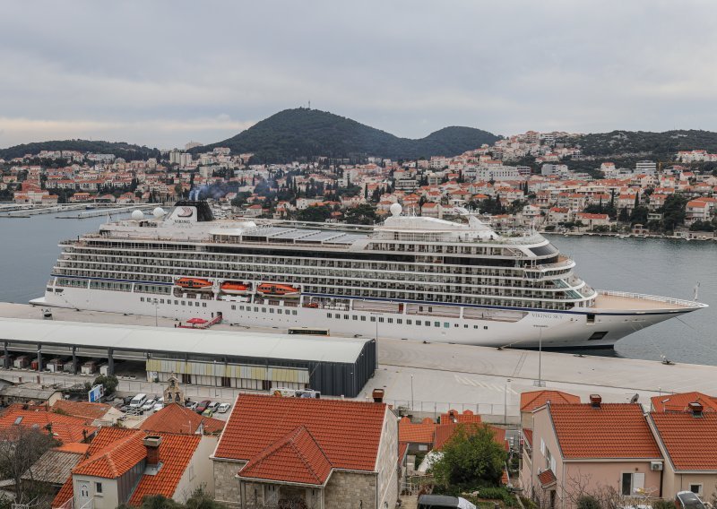 Na Jadranu manje stranih kruzera nego lani, evo odakle ih je najviše