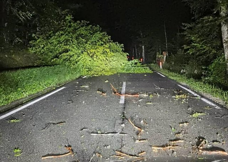 Sloveniju noćas pogodilo najgore nevrijeme ove godine, prelilo se i u Međimurje