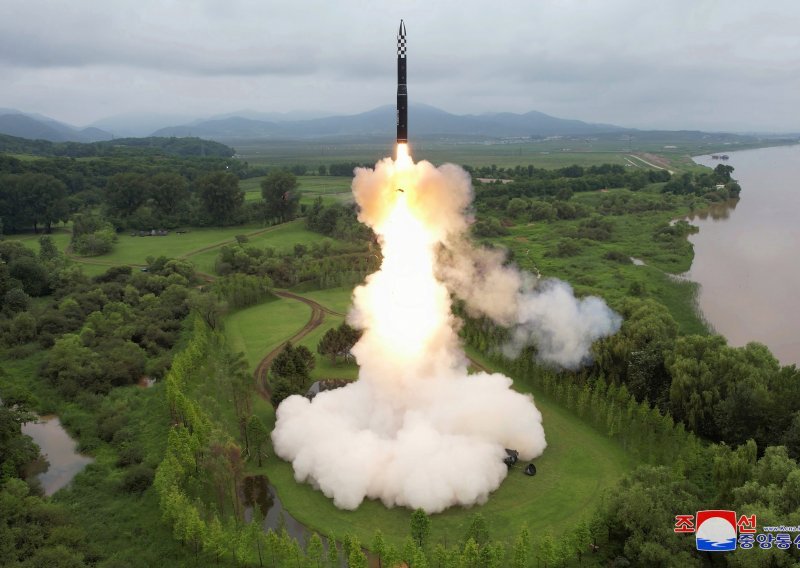 Sjeverna Koreja pred UN-om branila pravo na lansiranje balističkog projektila