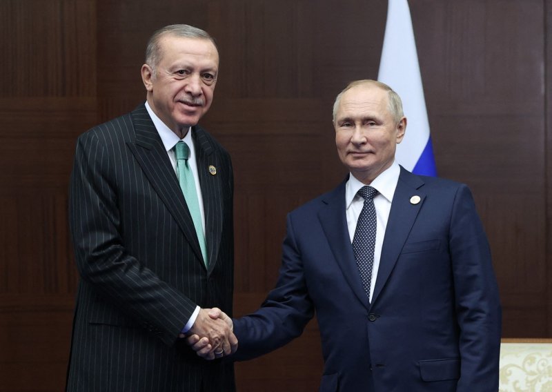 Erdogan vjeruje da će Putin i dalje dozvoliti izvoz ukrajinskog žita