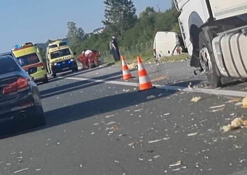 Policija objavila kako je došlo do nesreće na autocesti A2 u kojoj je poginulo 11-godišnje dijete
