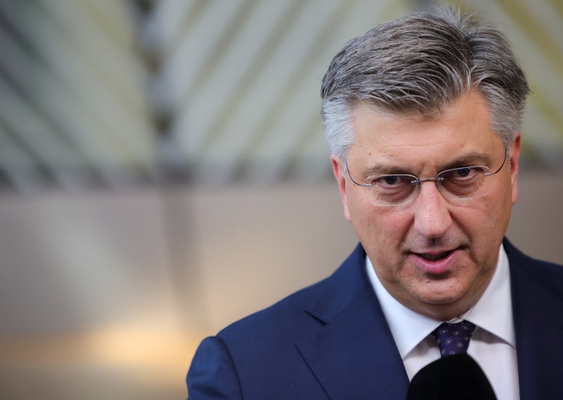 Plenković o Dobroniću: Jučer je izgovorio laž, nanosi nam političku štetu. To ne može!