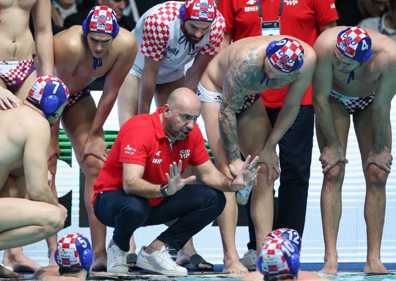Izbornik 'barakuda' oglasio se nakon poraza od Mađarske: Sad nas čeka teži put...