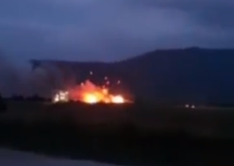 Požar u ruskom skladištu oružja na okupiranom Krimu, evakuirano 2000 ljudi