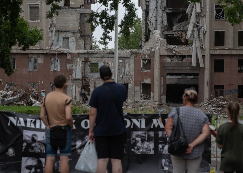 Najmanje 18 ljudi ranjeno u napadu Rusa na ukrajinski lučki grad