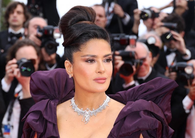 Salma Hayek otkrila tajnu mladolikog izgleda u 54-oj pa brojne iznenadila