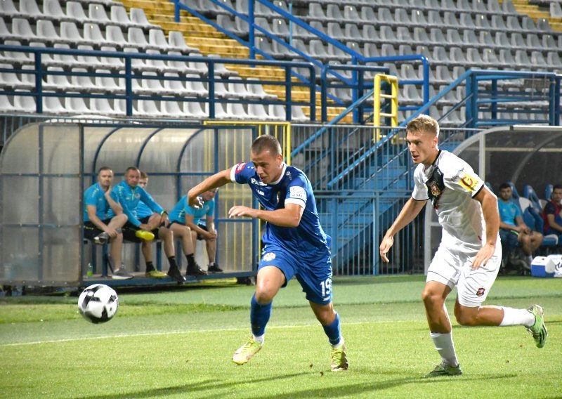 U Dinamu nije dočekao priliku, pa odlazi u klub koji dominira svojim prvenstvom