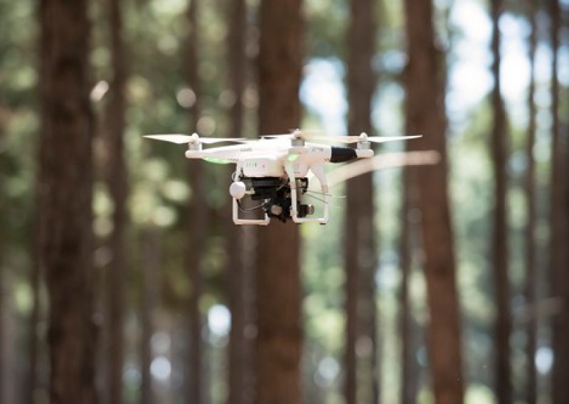 Vojni dron srušio se u jugozapadnoj Poljskoj; nejasno odakle je došao