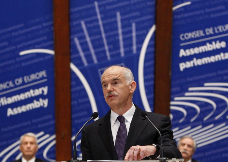 Papandreou traži konsenzus radi prevladavanja krize