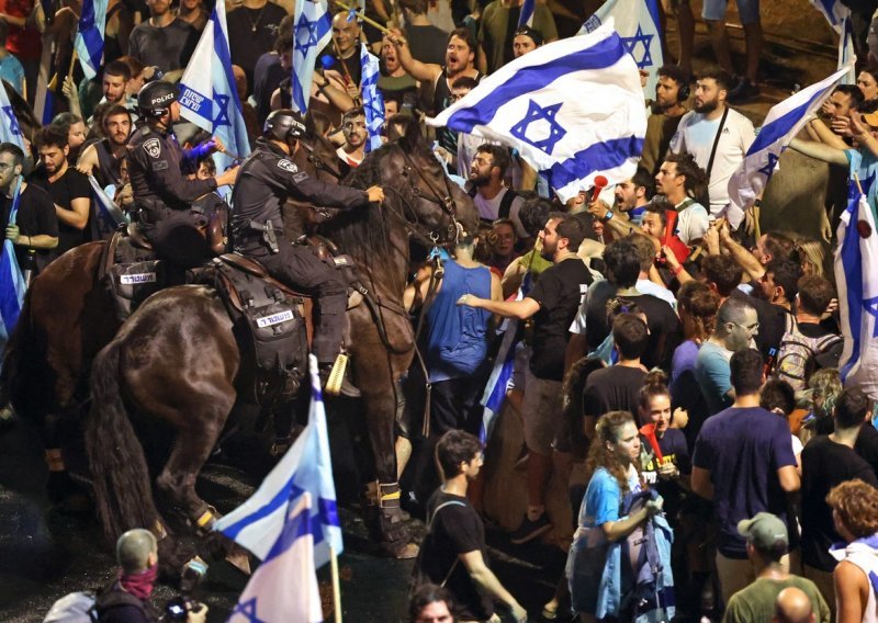 Više od 100.000 prosvjednika protiv reforme pravosuđa u Izraelu