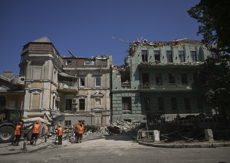 Novi ruski napad na Odesu, jedna osoba ranjena