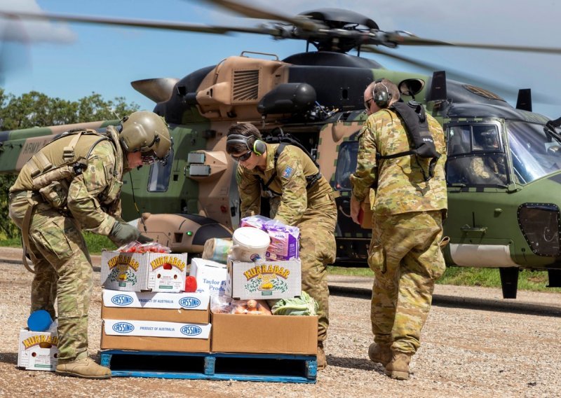 Pao vojni helikopter u Australiji, nestala četiri člana posade