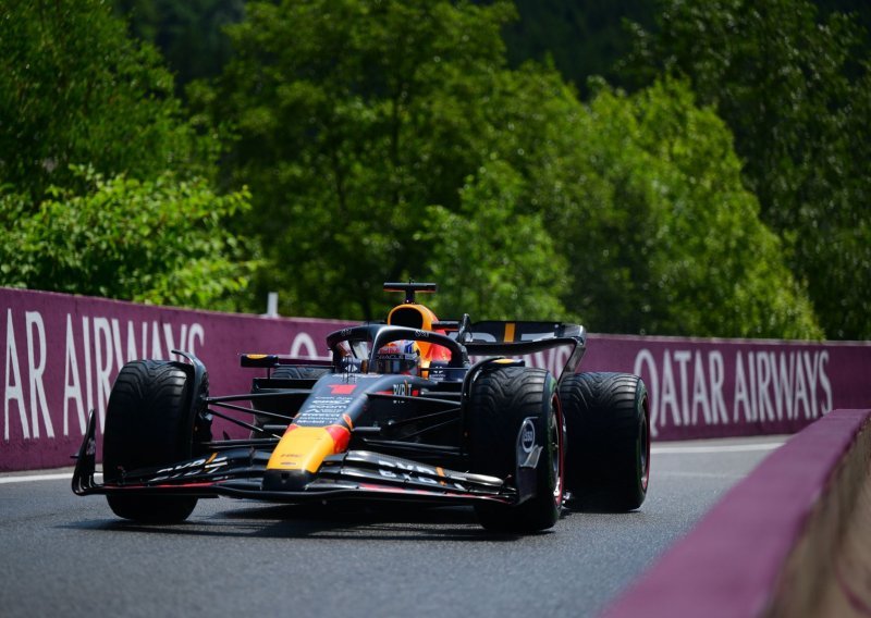 Max Verstappen je u subotu još povećao prednost u ukupnom poretku vozača