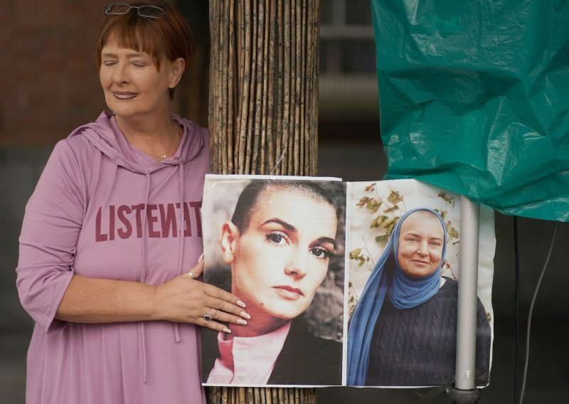 Tisuće fanova na ulicama Dublina pjevalo najveće hitove Sinead O'Connor