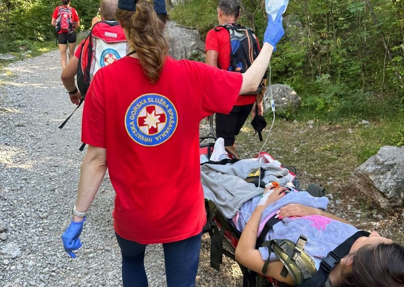 Zadarska bolnica o rodilji s Paklenice: Otpuštena je na vlastiti zahtjev