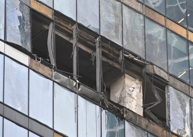 Ukrajinci opet dronovima napali Moskvu, pogođen isti neboder kao prije par dana