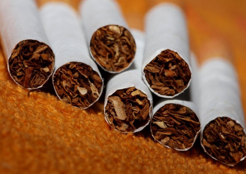 U Kanadi na svakoj cigareti uskoro upozorenja o štetnosti pušenja