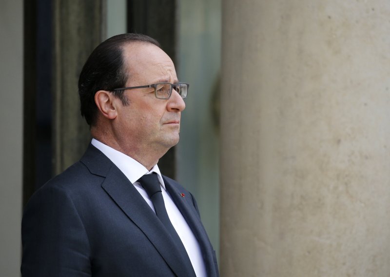 Hollande ne odustaje od reforme zakona o radu